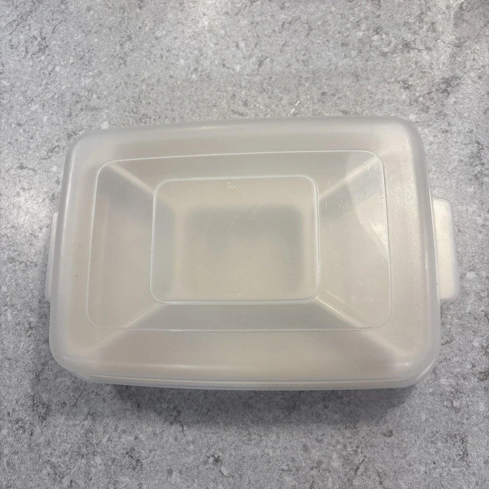VTG Rubbermaid Servin Saver 0833 Divided Serving Vegetable Tray Almond